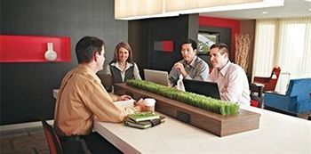 Courtyard By Marriott Keulen